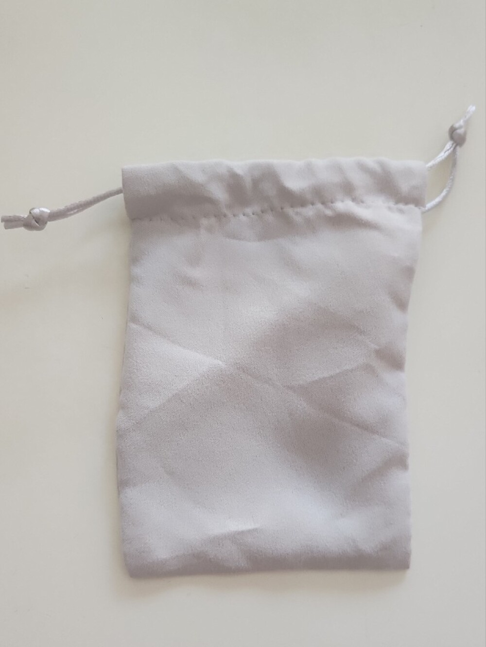 Kendra Scott Suede Drawstring Jewelry Pouch - Light Gray - Picture 5 of 5